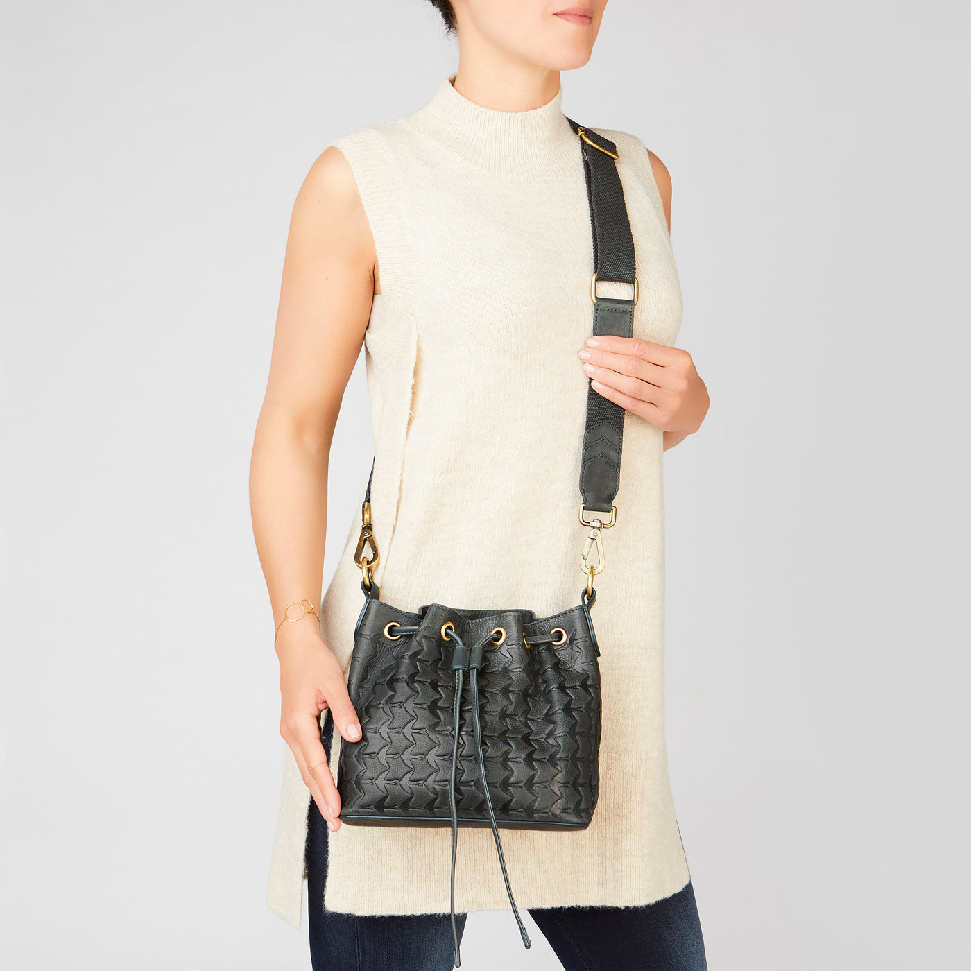 Lark Mid Bucket Bag - Teal green