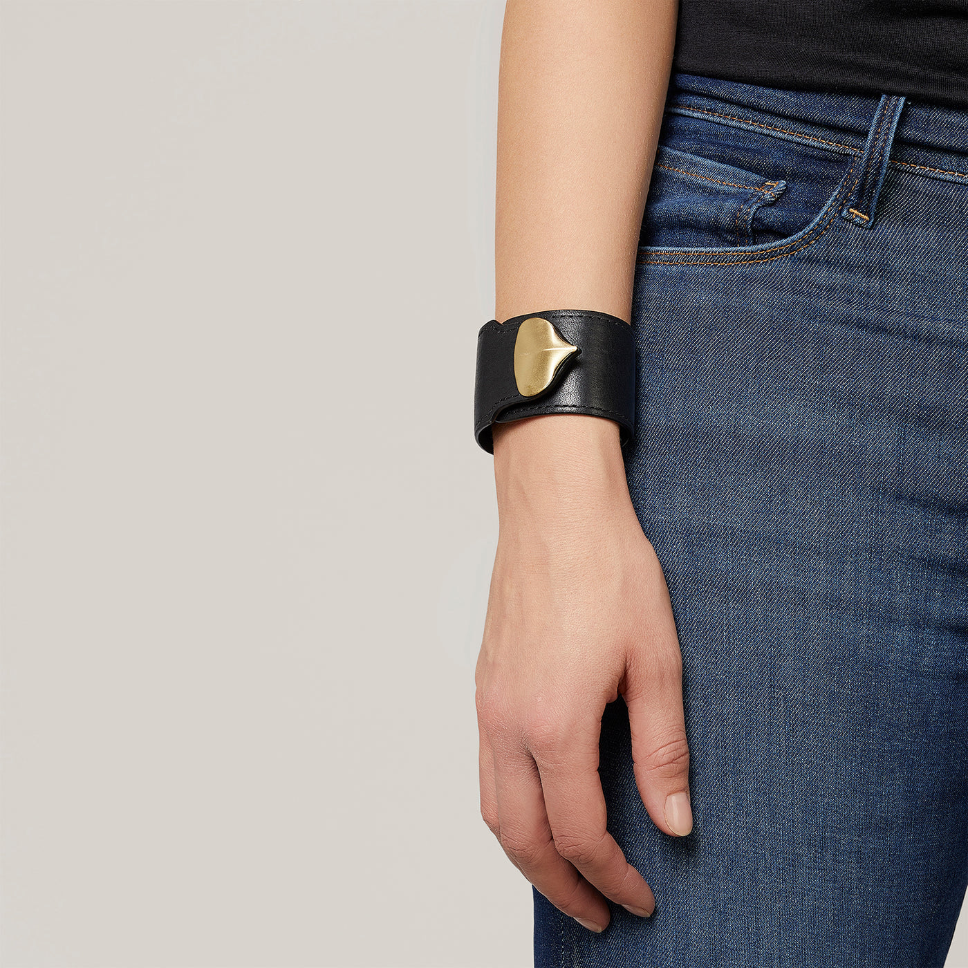 Sparrow Leather Bracelet Black