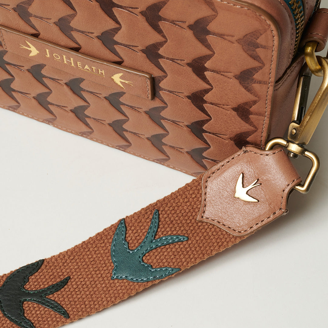 Swan Camera Bag - Nude